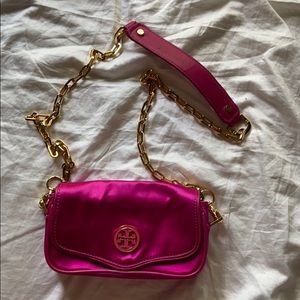Tory Burch Mini Robinson pink crossbody :)